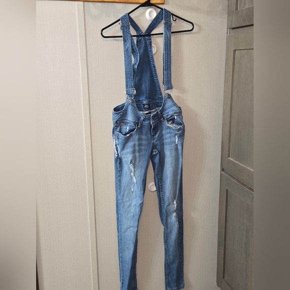 #### BLUE ASPHALT RIPPED SKINNY JEANS OVERALL - Picture 2 of 6